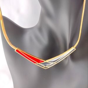 Avon Vintage Necklace Enameled Red Black Gold Tono 16" New